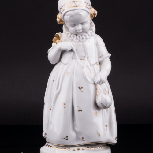 Девочка с бабочкой, Hertwig & Co, Германия, 1920-30 гг