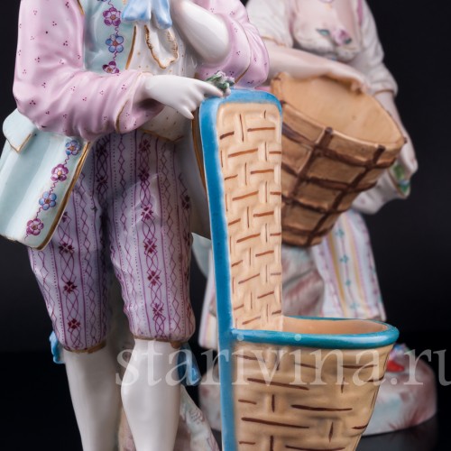Фигурка из фарфора Пара с корзинами, Франция, 19 в.