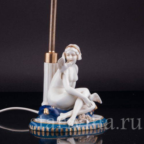 Девушка с голубями, лампа, E. A. Muller, Германия, 1920-30 гг