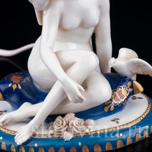 Девушка с голубями, лампа, E. A. Muller, Германия, 1920-30 гг