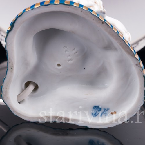 Девушка с голубями, лампа, E. A. Muller, Германия, 1920-30 гг