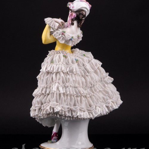 Балерина в желтом платье, кружевная, Volkstedt, Германия, до 1935 г
