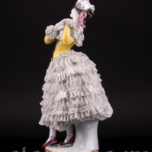 Балерина в желтом платье, кружевная, Volkstedt, Германия, до 1935 г