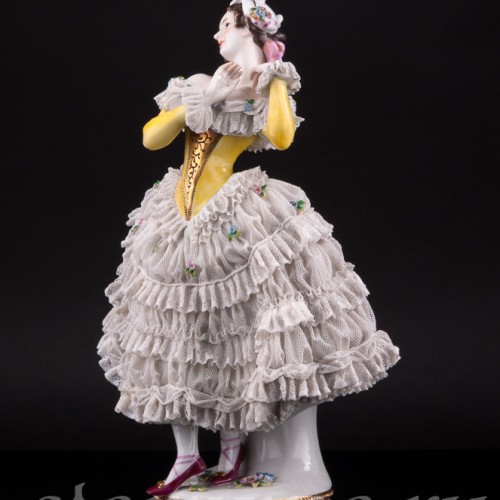 Балерина в желтом платье, кружевная, Volkstedt, Германия, до 1935 г