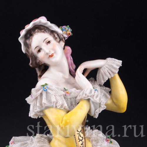 Балерина в желтом платье, кружевная, Volkstedt, Германия, до 1935 г