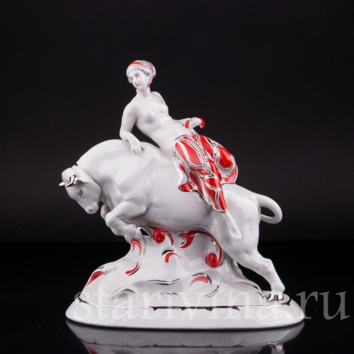 Старинная статуэтка из фарфора Похищение Европы, Hertwig & Co, Германия, нач. 20 в.
