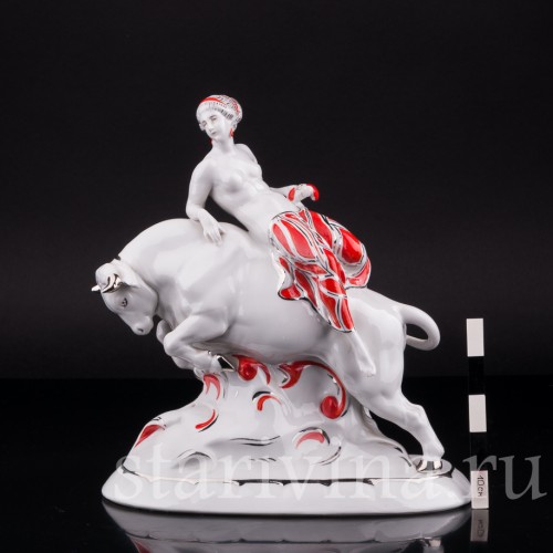 Старинная статуэтка из фарфора Похищение Европы, Hertwig & Co, Германия, нач. 20 в.