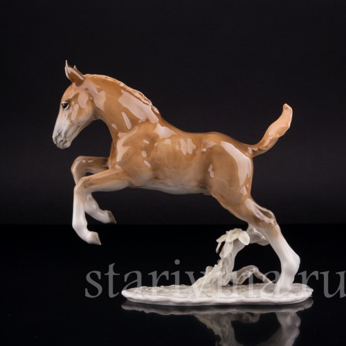 Статуэтка из фарфора Резвящийся жеребёнок, Hutschenreuther, Германия, 1970 гг.