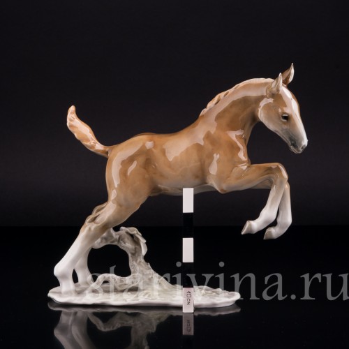Статуэтка из фарфора Резвящийся жеребёнок, Hutschenreuther, Германия, 1970 гг.