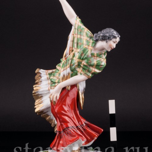 Фарфорвая статуэтка Танцовщица с зеленой шалью, Dressel, Kister & Co, Германия, нач. 20 в.