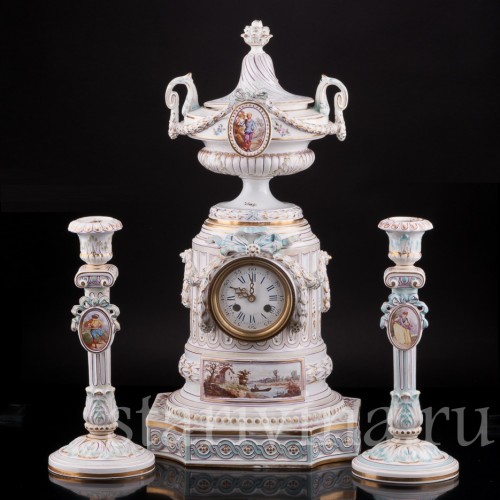 Фарфоровые часы с вазоном и подсвечниками, Majorelle Nancy, Франция, 19 в