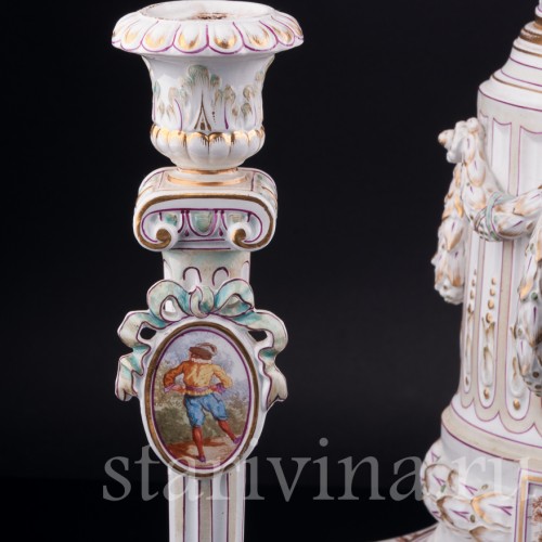 Фарфоровые часы с вазоном и подсвечниками, Majorelle Nancy, Франция, 19 в