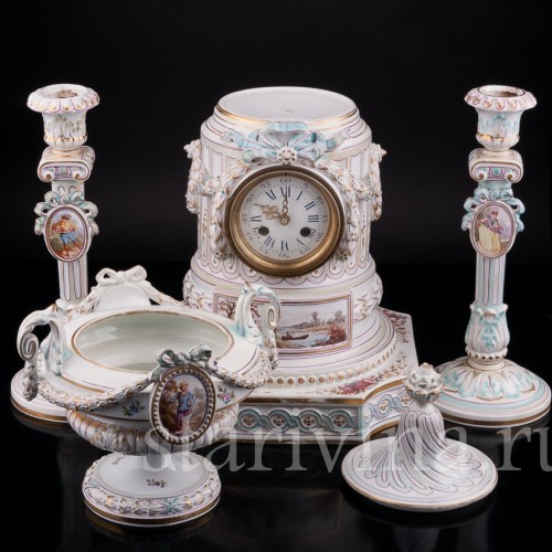 Фарфоровые часы с вазоном и подсвечниками, Majorelle Nancy, Франция, 19 в