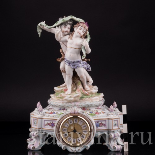 Фарфоровые часы с двумя путти, Volkstedt, Германия, кон. 19 в
