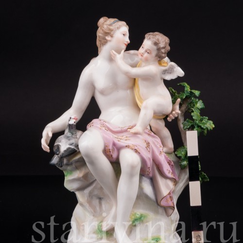Фарфоровая статуэтка Венера, Амур и два голубя, Meissen, Германия, сер. 19 - нач. 20 вв.