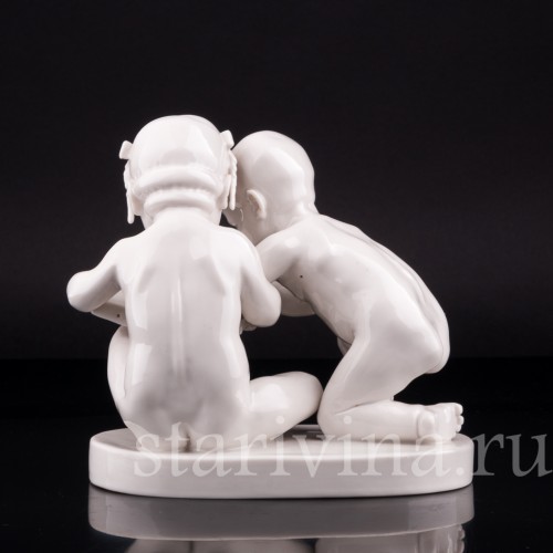 Фигурка детей из фарфора Рисующие малыши, Schwarzburger, Германия, нач. 20 в.