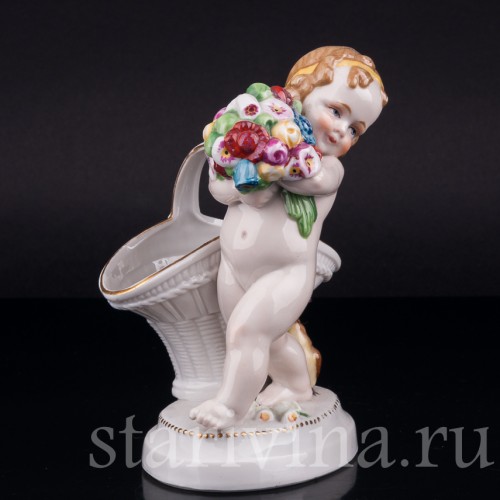 Путти с букетом цветов, Hertwig & Co, Германия, 1920-30 гг