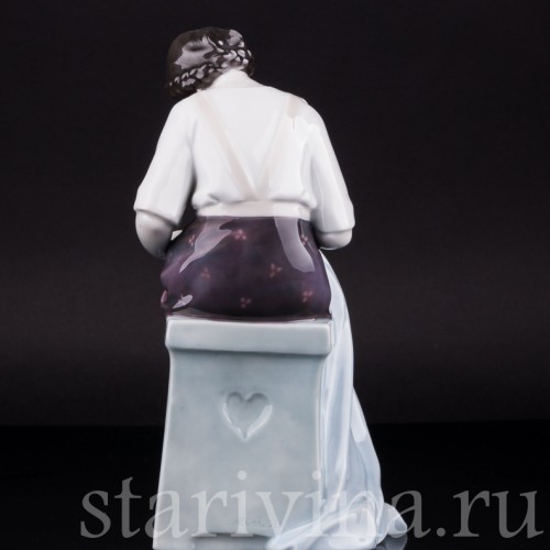 Фарфорвая статуэтка Портниха, Heubach, Германия, нач. 20 в.