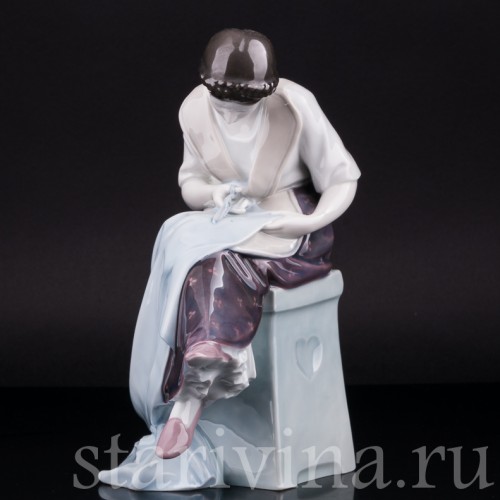 Фарфорвая статуэтка Портниха, Heubach, Германия, нач. 20 в.