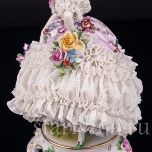 Девушка в бальном платье, кружевная, Muller & Co, Германия, нач. 20 в