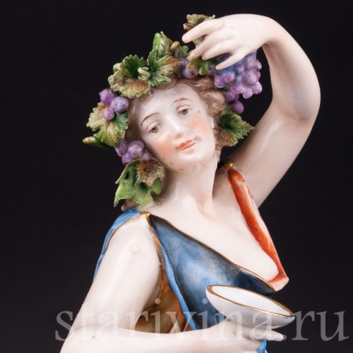 Девушка с чашей и виноградной гроздью, Volkstedt, Германия, 19 в