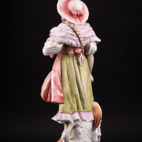 Фарфорвая статуэтка Девушка с собакой, Германия, 19 в.