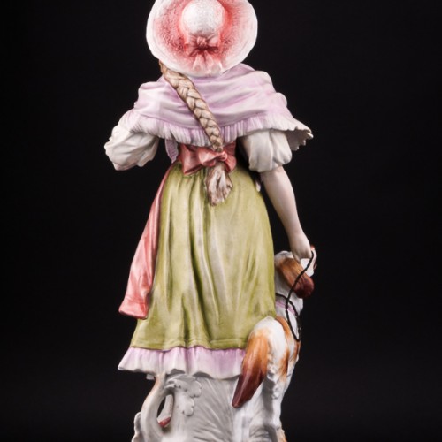 Фарфорвая статуэтка Девушка с собакой, Германия, 19 в.