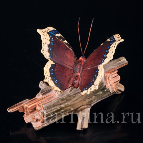 Бабочка на сухой ветке, Goebel, Германия, до 1990 г