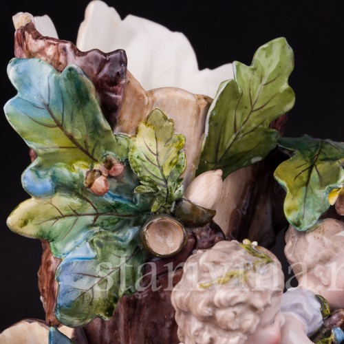 Фарфоровая Вазы Играющие дети, Richard Eckert & Co, Германия, кон. 19 в.