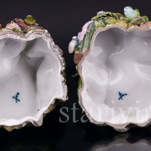 Фарфоровая Вазы Играющие дети, Richard Eckert & Co, Германия, кон. 19 в.