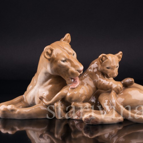 Львица с львенком, Bing & Grondahl, Дания, вт. пол. 20 в