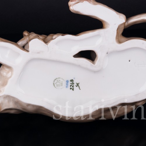 Львица с львенком, Bing & Grondahl, Дания, вт. пол. 20 в