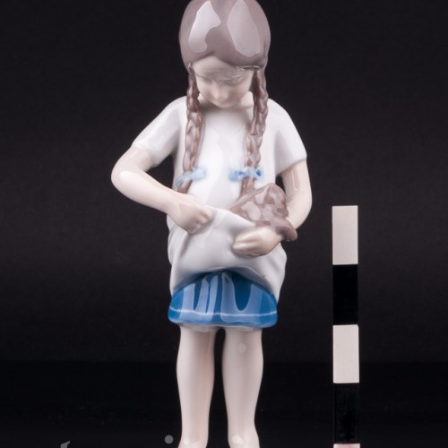 Девочка с котенком, Bing & Grondahl, Дания, 1940-50 гг