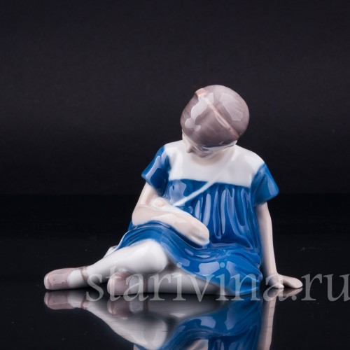 Девочка с куклой, Bing & Grondahl, Дания, 1940-50 гг