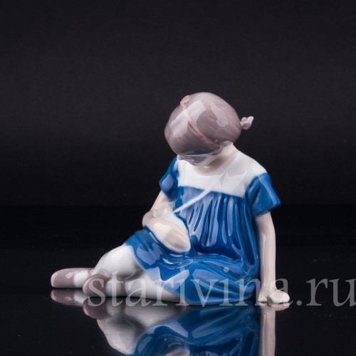 Девочка с куклой, Bing & Grondahl, Дания, 1940-50 гг