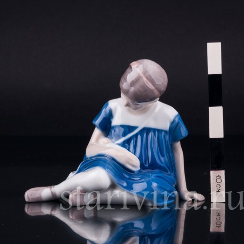 Девочка с куклой, Bing & Grondahl, Дания, 1940-50 гг