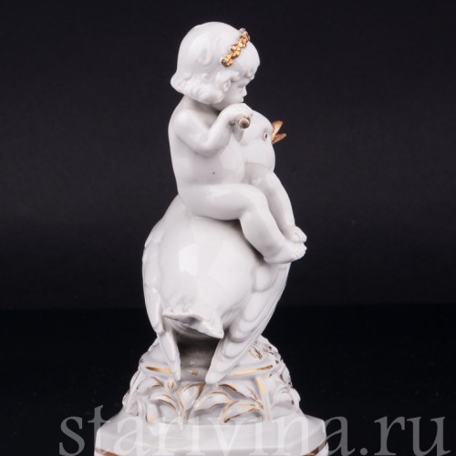 Девочка на воробье, Hertwig & Co, Германия, 1920-30 гг