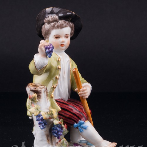 Мальчик с виноградом, Meissen, Германия, вт. пол. 20 в