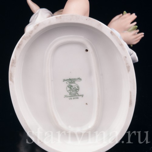 "Грация" (обнаженная девушка с козленком), Hutschenreuther, Германия, 1945-49 гг