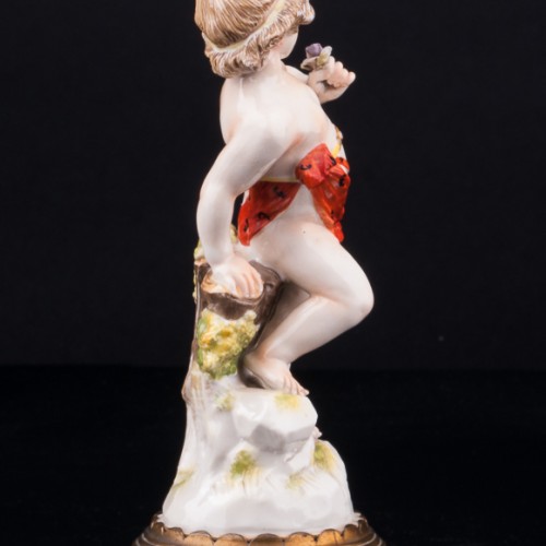 Путти с цветком (аллегория весны), Volkstedt, Германия, 19 в