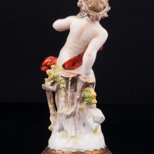 Путти с цветком (аллегория весны), Volkstedt, Германия, 19 в