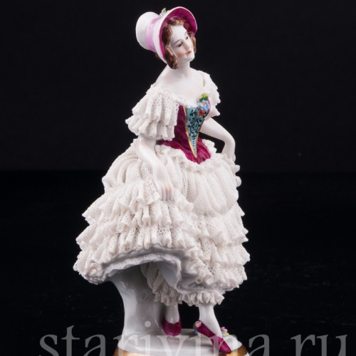 Девушка в розовой шляпке, кружевная, Volkstedt, Германия, до 1935 г