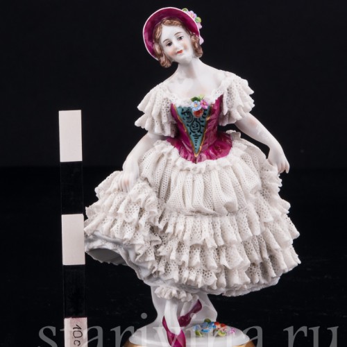 Девушка в розовой шляпке, кружевная, Volkstedt, Германия, до 1935 г