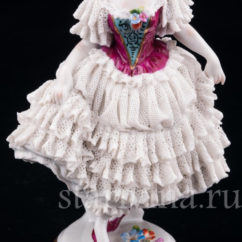 Девушка в розовой шляпке, кружевная, Volkstedt, Германия, до 1935 г