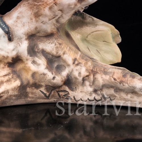 Крапивник на ветке, Capodimonte, Италия, сер. 20 в