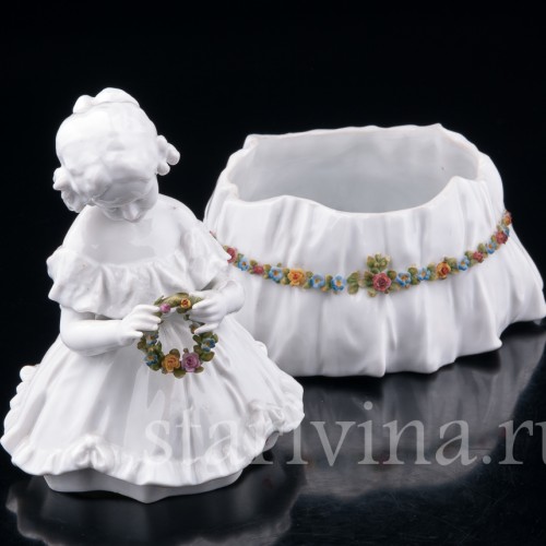 Девочка с венком, шкатулка, E. A. Muller, Германия, нач. 20 в