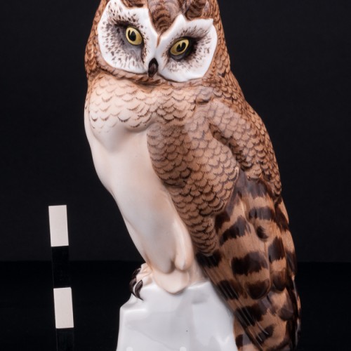 Фарфорвая статуэтка птицы Ушастая сова, Hertwig & Co, Германия, 1920-30 гг.