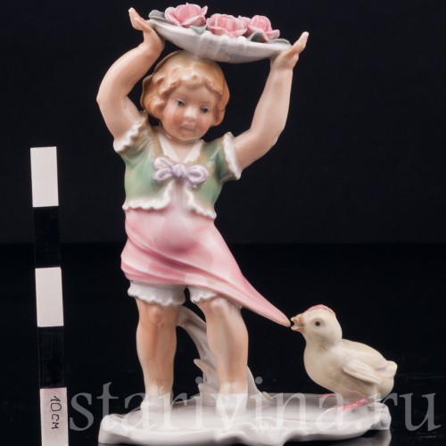 Девочка и цыпленок, Karl Ens, Германия, 1920-30 гг