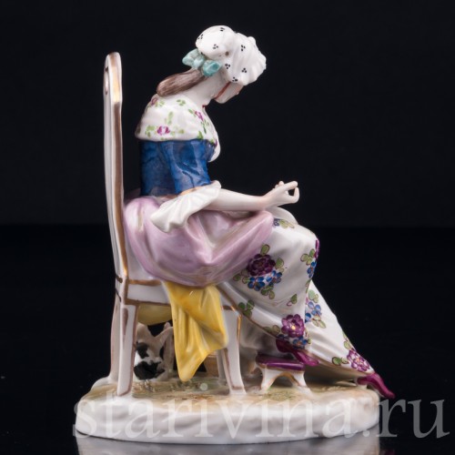 Девушка и играющий котенок, миниатюра, Volkstedt, Германия, 19 в