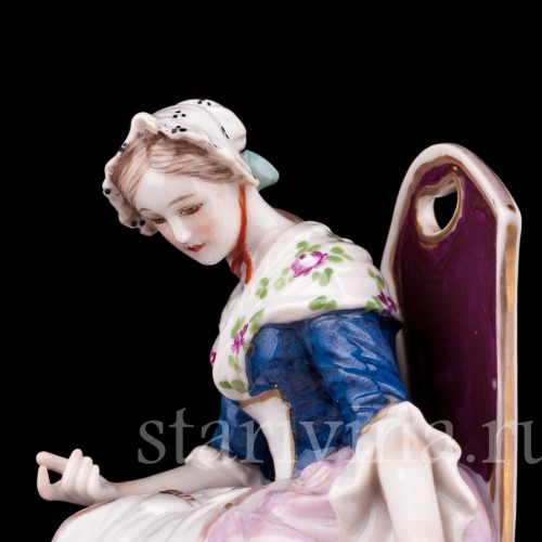 Девушка и играющий котенок, миниатюра, Volkstedt, Германия, 19 в